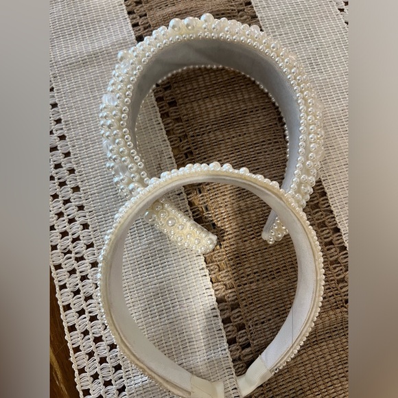 Two beaded bridal white headbands, never worn - Picture 2 of 3